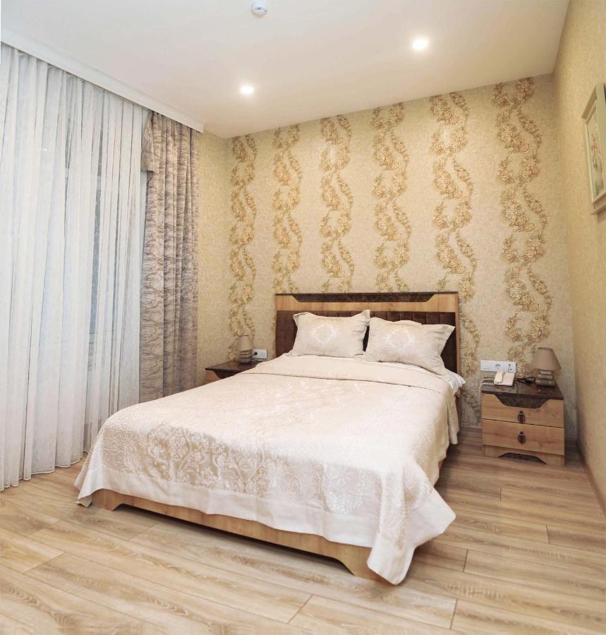 Midcity Hotel Baku Ngoại thất bức ảnh
