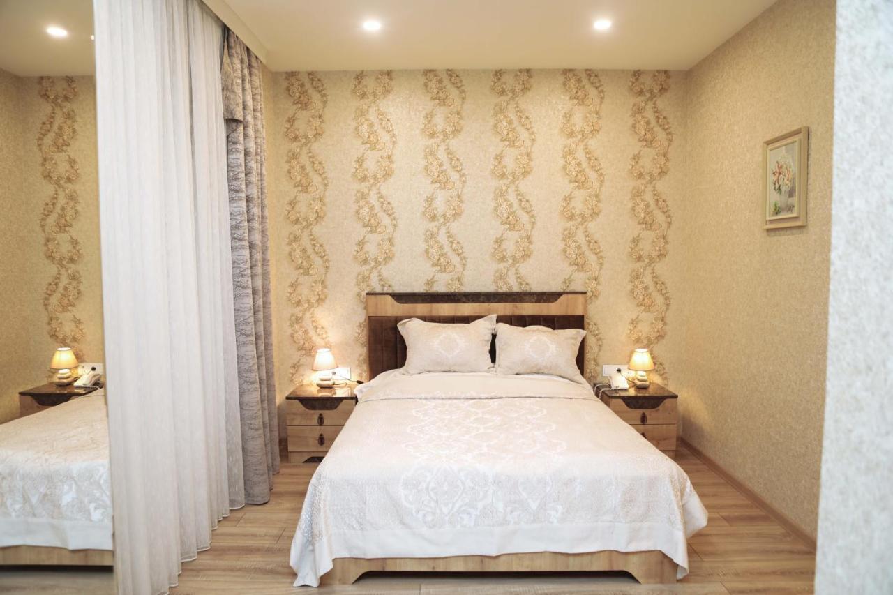 Midcity Hotel Baku Ngoại thất bức ảnh